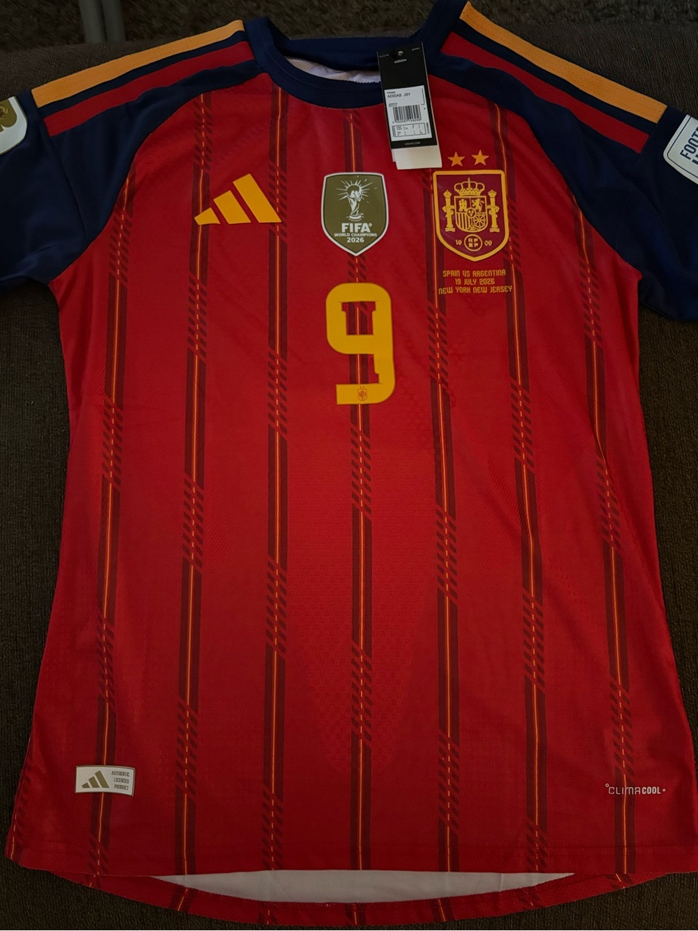 Adidas Spain Gavi #9 Soccer Jersey Size L Red Home Winner FIFA 2026 Patch